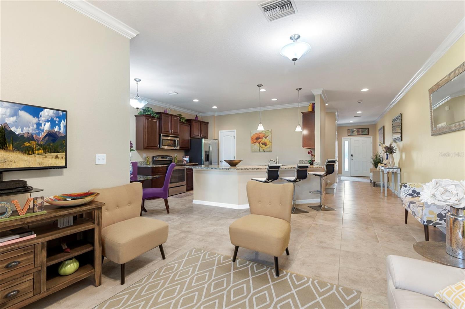 Image 13 of 85 For 3755 Silverlake Way