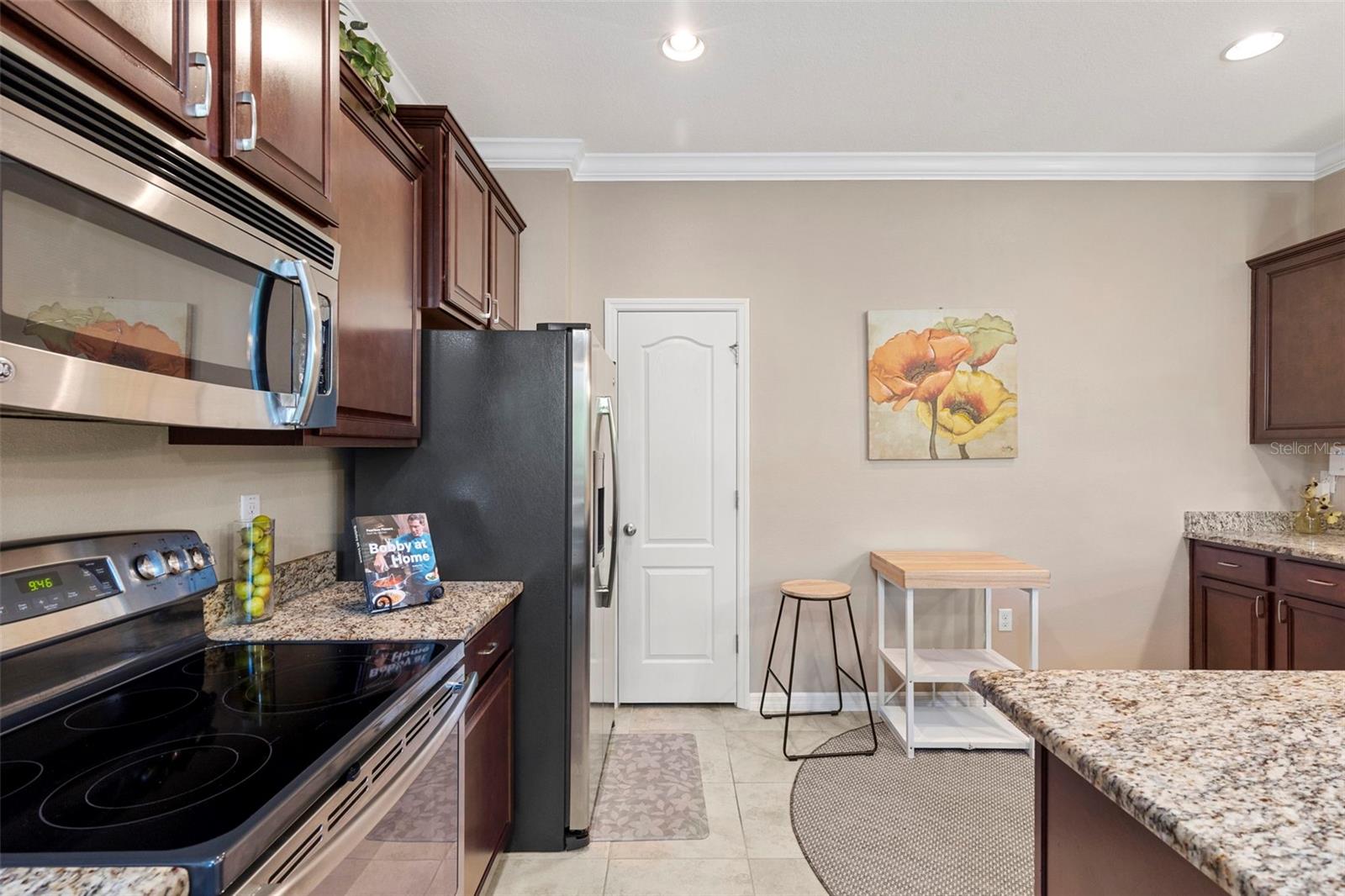 Image 17 of 85 For 3755 Silverlake Way