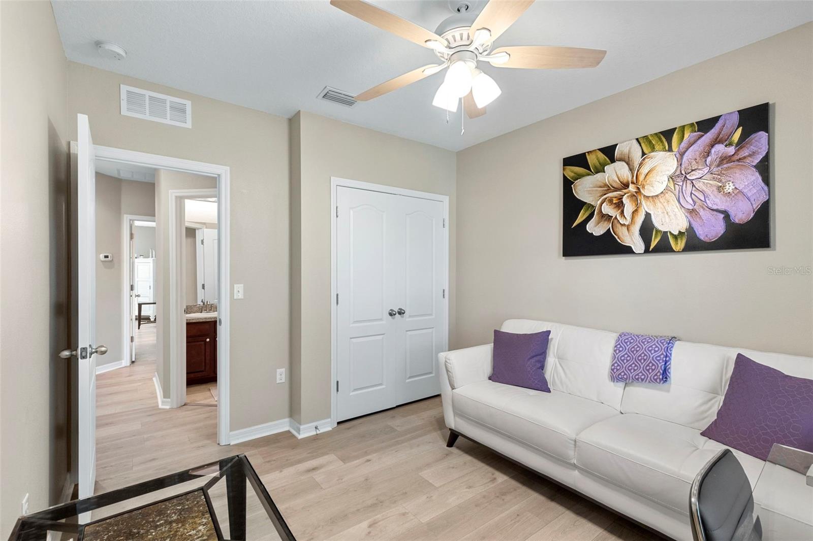 Image 31 of 85 For 3755 Silverlake Way