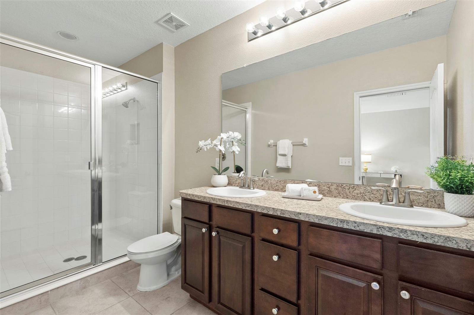 Image 35 of 85 For 3755 Silverlake Way