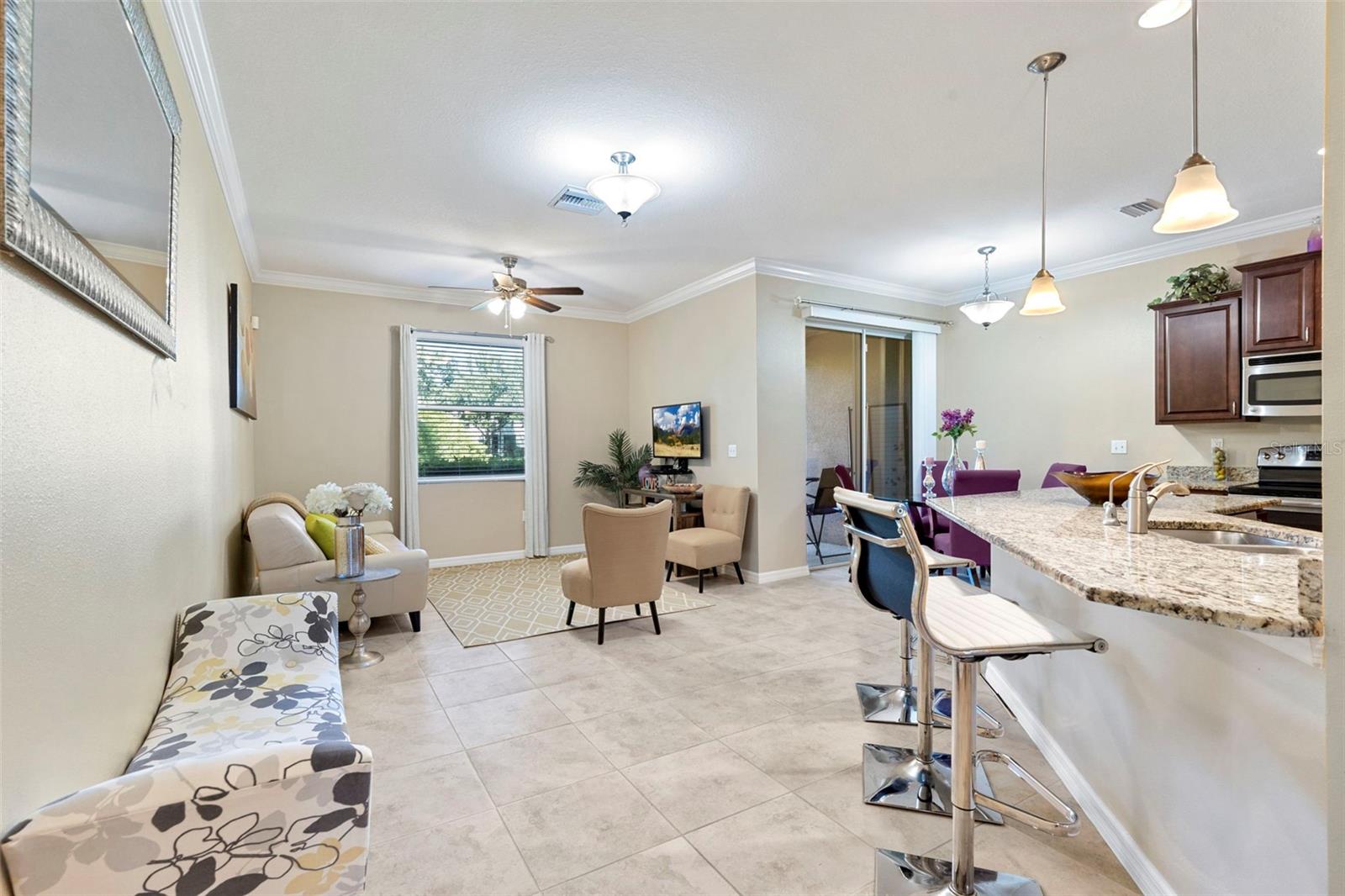 Image 9 of 85 For 3755 Silverlake Way