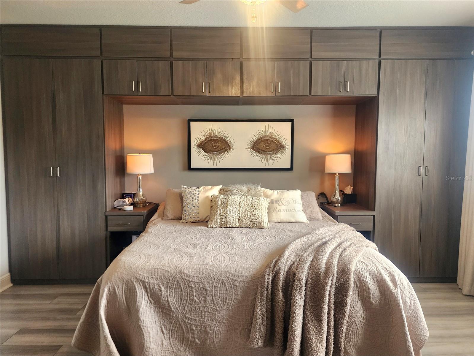 Image 21 of 33 For 7194 Key Haven Road 206