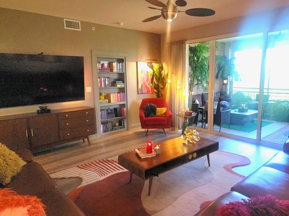 Image 8 of 33 For 7194 Key Haven Road 206