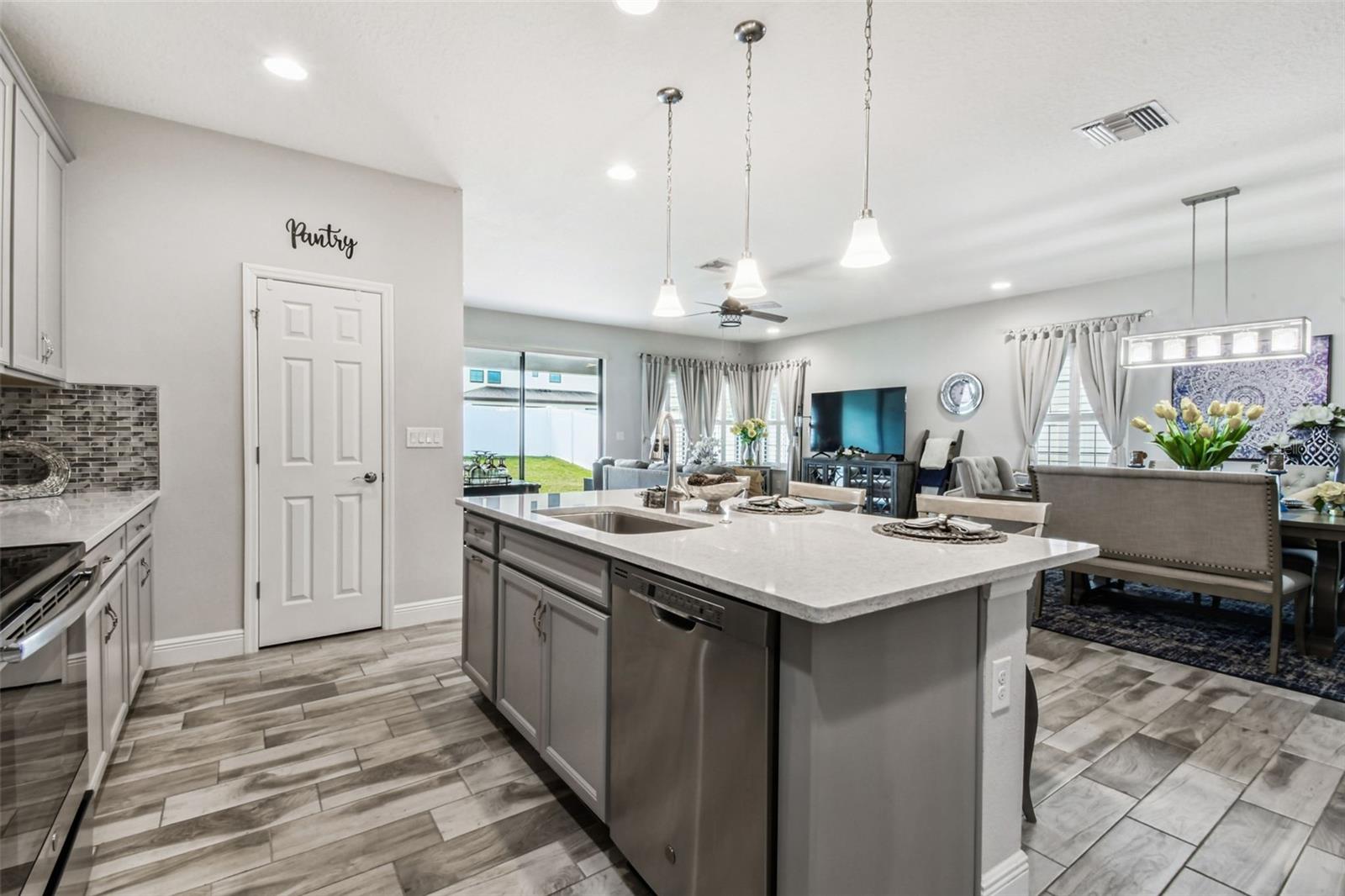 Image 21 of 79 For 12826 Satin Lily Drive