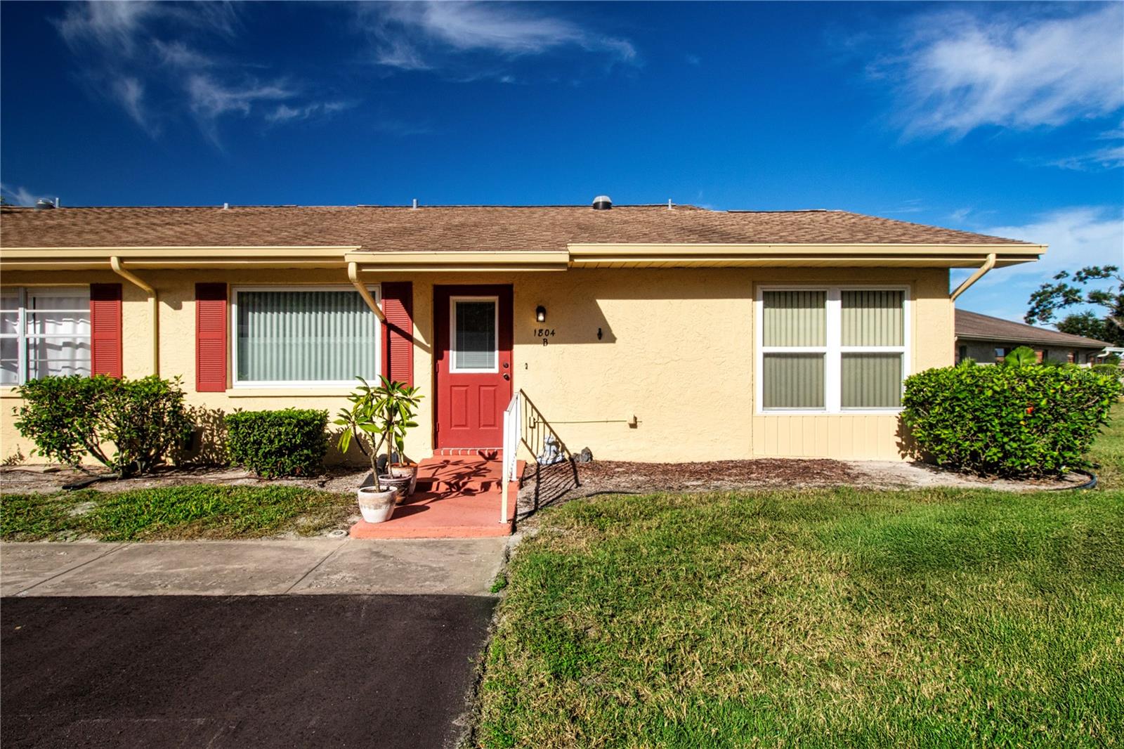 Details for 1804 Foxhunt Drive B, SUN CITY CENTER, FL 33573