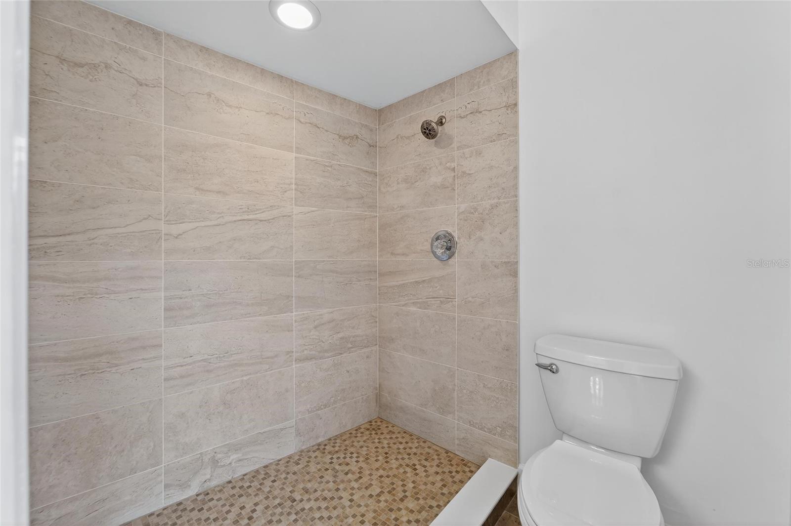 Image 41 of 100 For 2873 Sea Pines Circle W