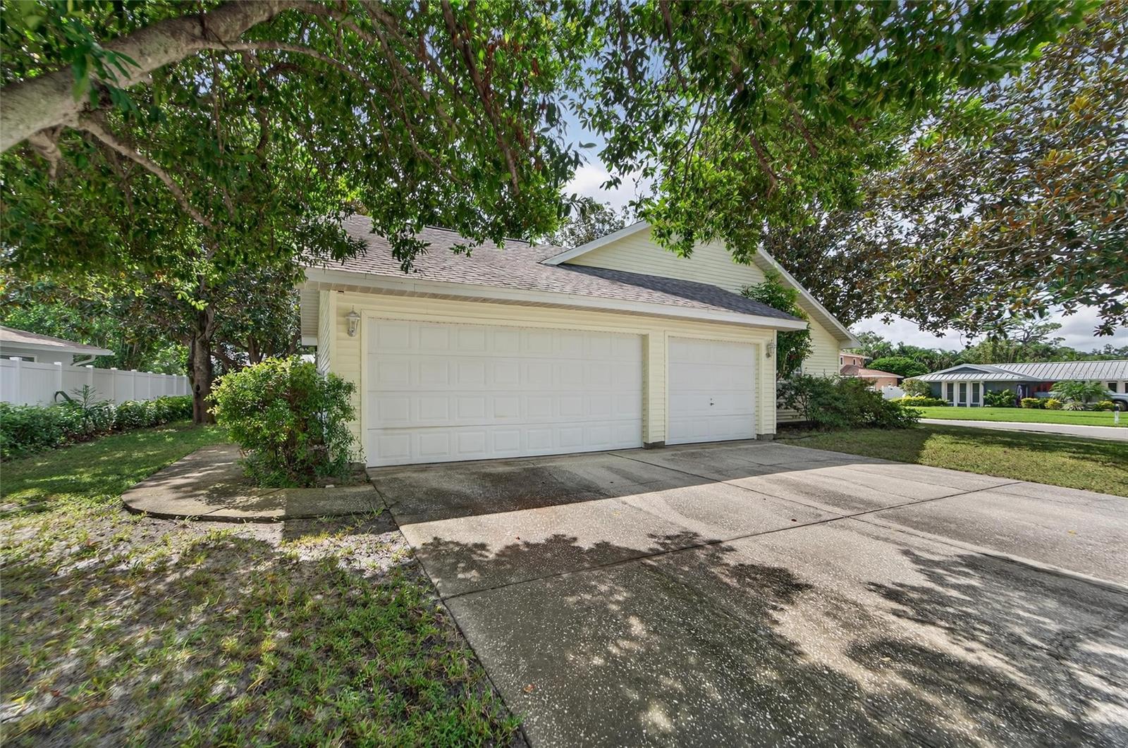 Image 72 of 100 For 2873 Sea Pines Circle W