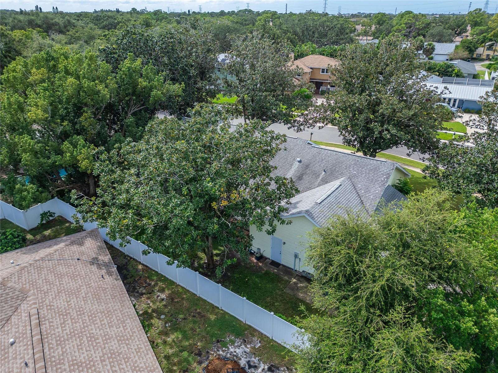 Image 92 of 100 For 2873 Sea Pines Circle W