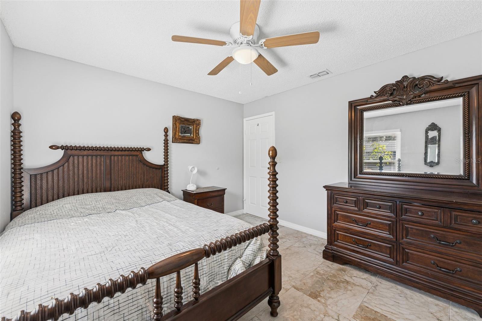 Image 21 of 39 For 5816 Silver Moon Avenue