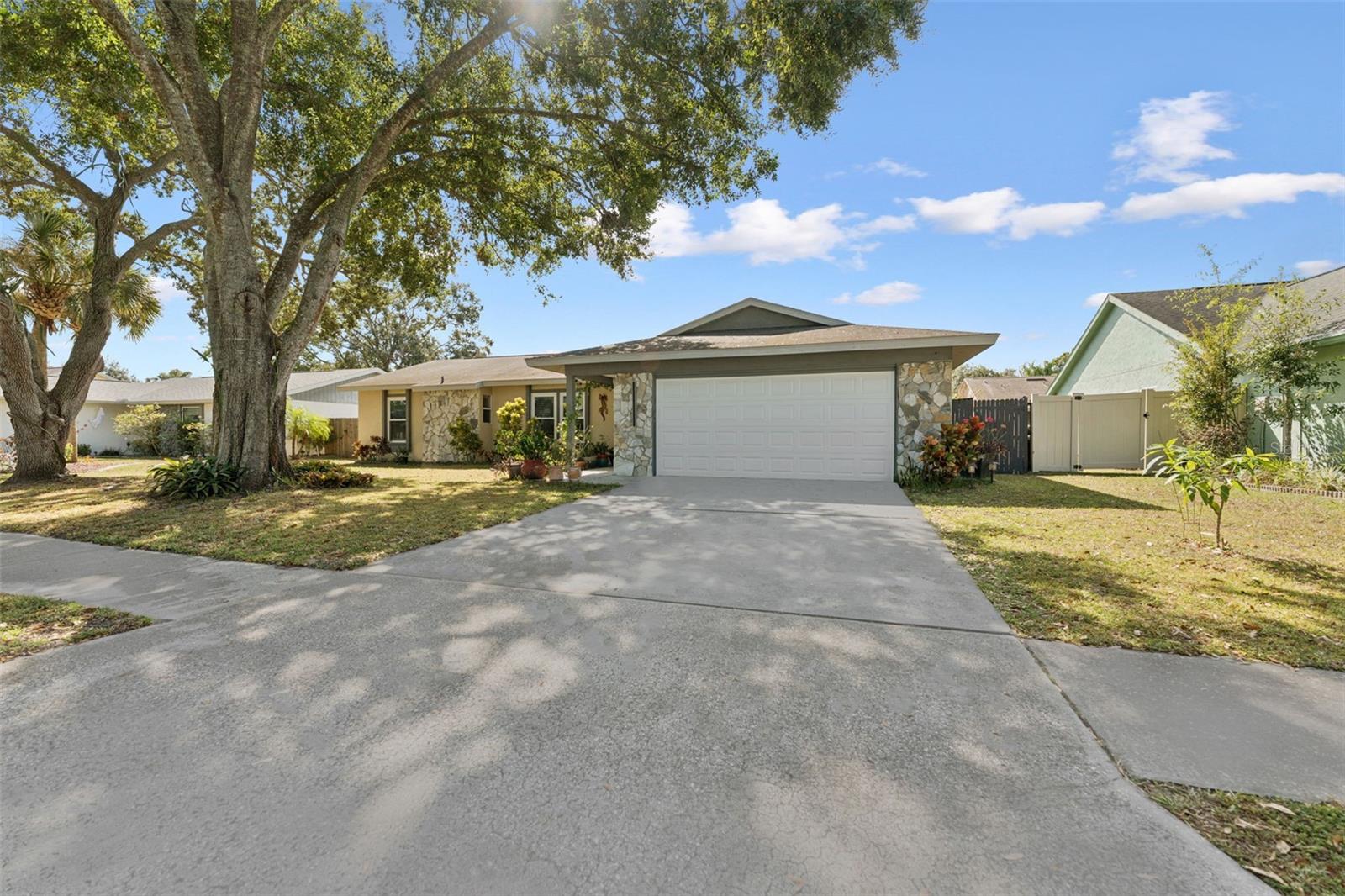 Image 38 of 39 For 5816 Silver Moon Avenue