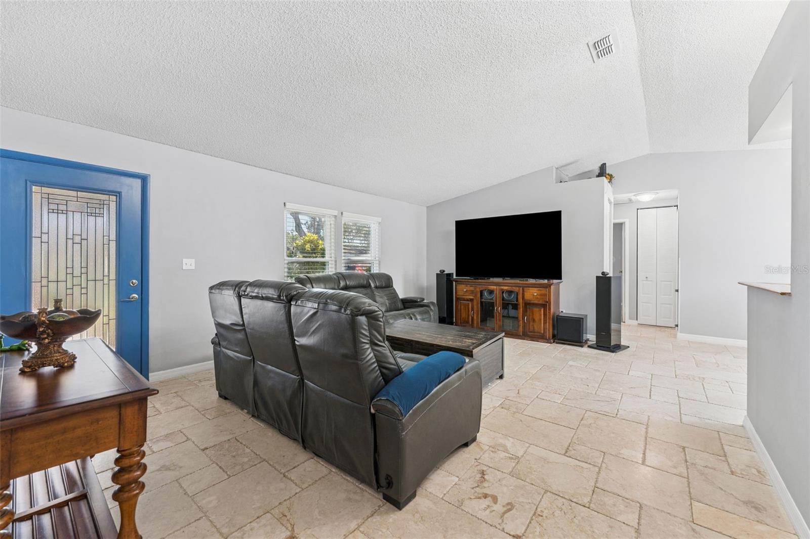 Image 4 of 39 For 5816 Silver Moon Avenue