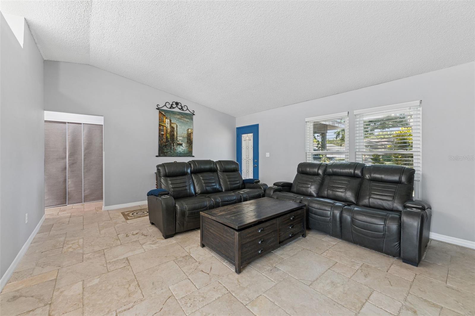 Image 5 of 39 For 5816 Silver Moon Avenue