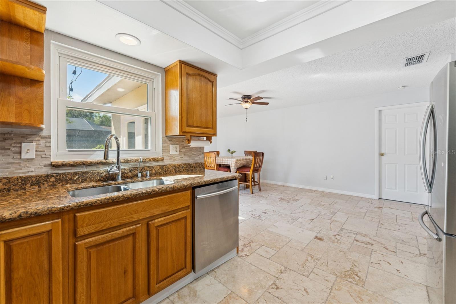 Image 8 of 39 For 5816 Silver Moon Avenue