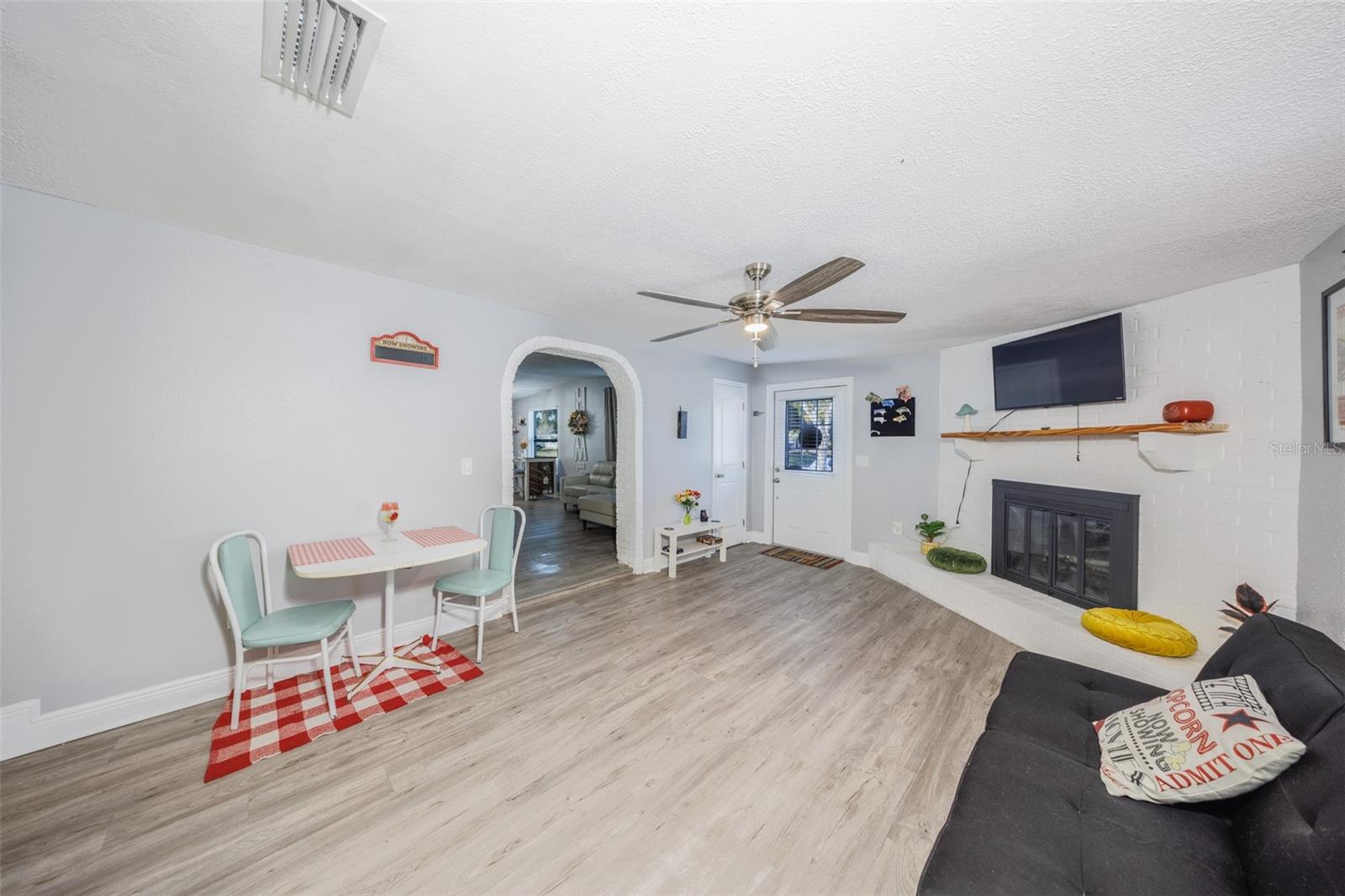 Image 16 of 45 For 9333 86th Way N