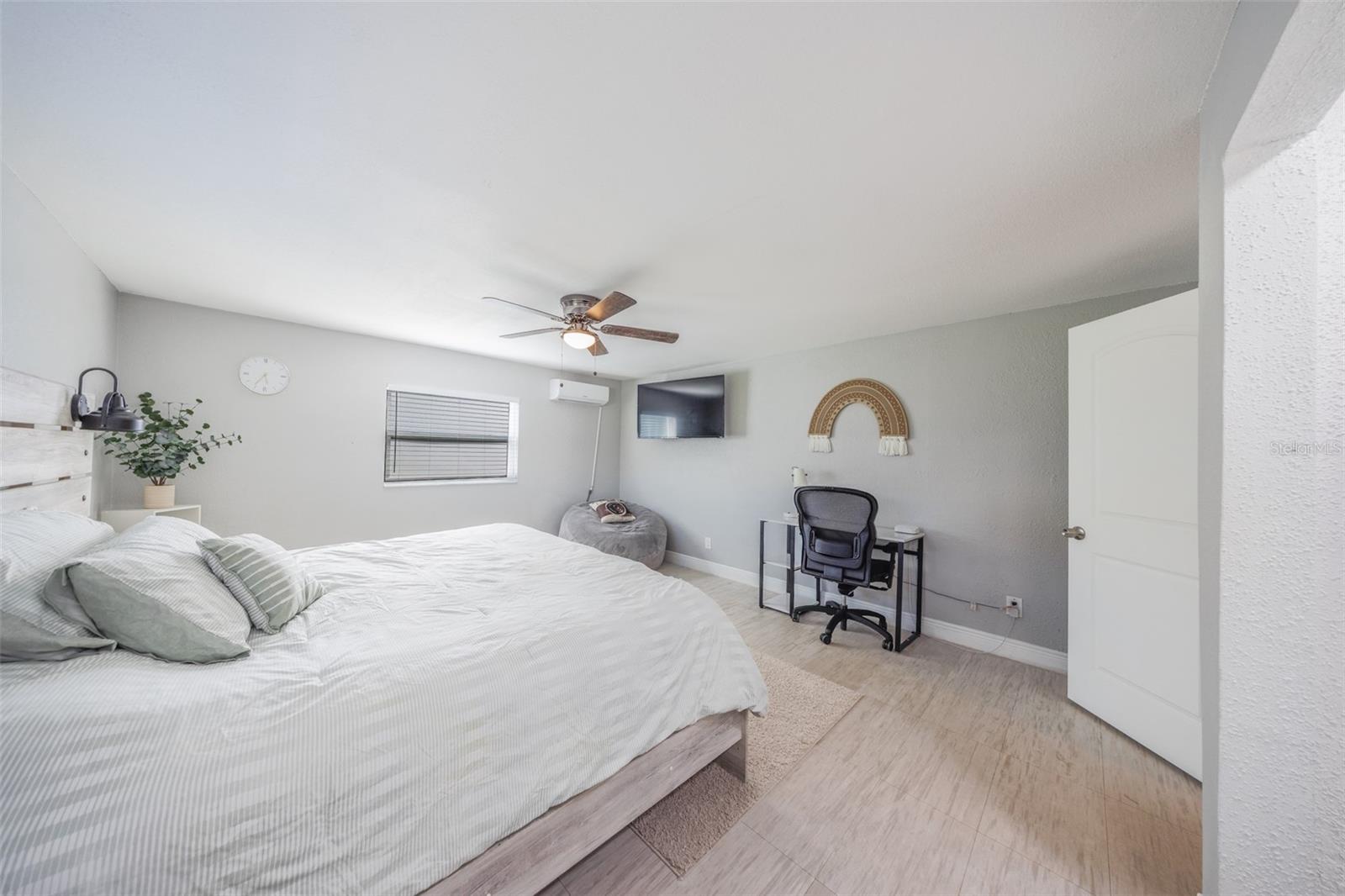 Image 17 of 45 For 9333 86th Way N