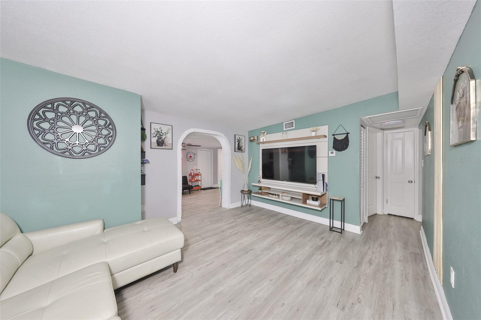 Image 2 of 45 For 9333 86th Way N