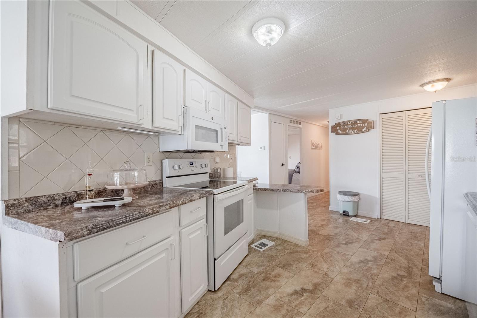 Image 13 of 38 For 5412 Amanda Street