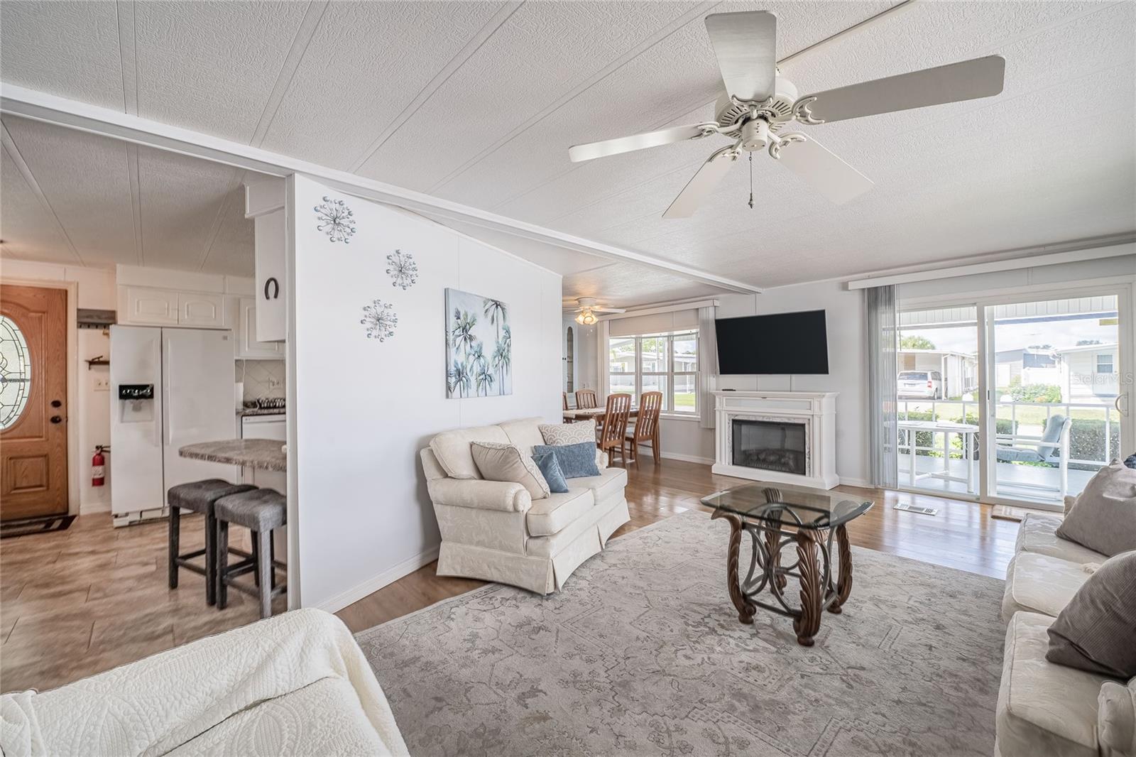 Image 9 of 38 For 5412 Amanda Street