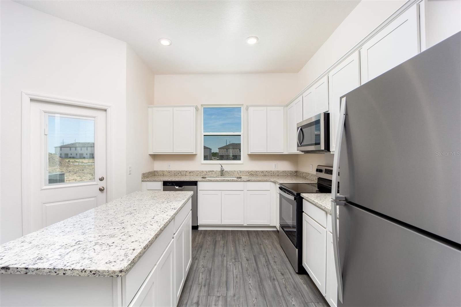 Image 5 of 16 For 745 Poppy Lane