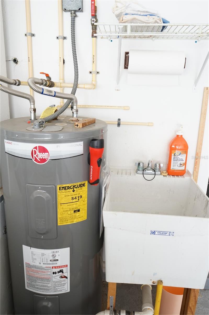 Image 47 of 74 For 653 Mcdaniel Street 178