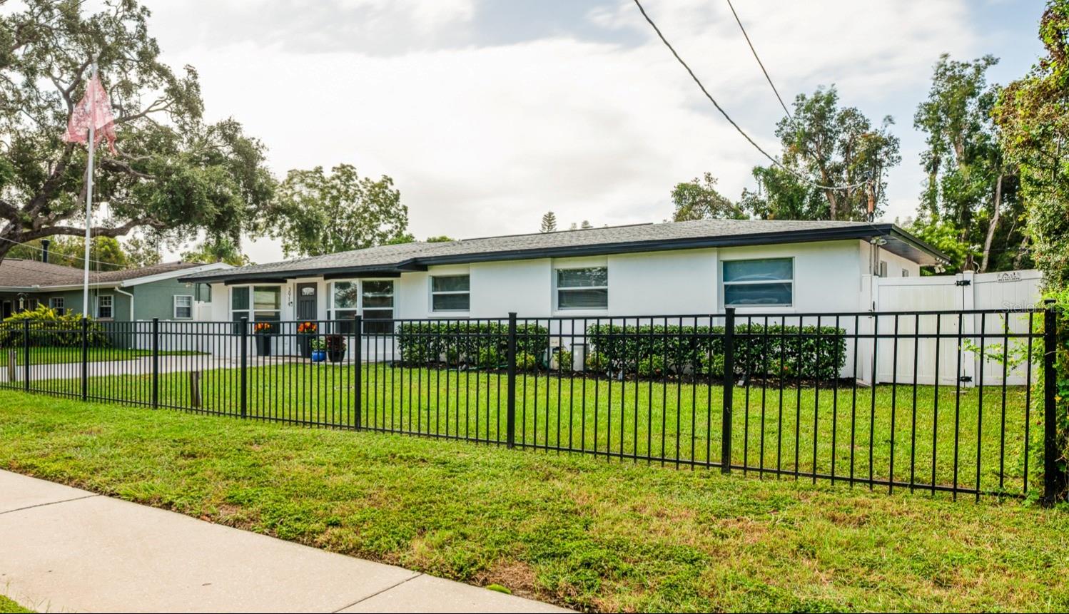 Image 3 of 31 For 3914 Oklahoma Avenue
