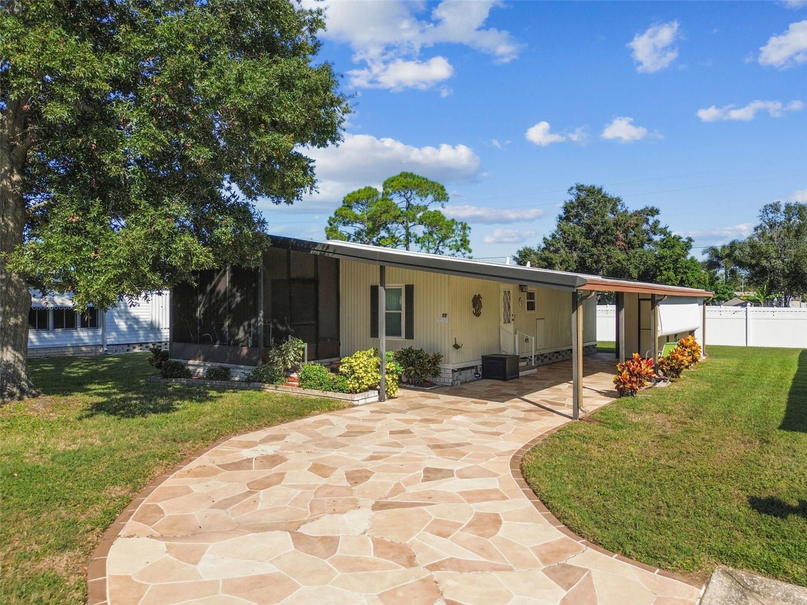 Image 48 of 77 For 12501 Ulmerton Road 71