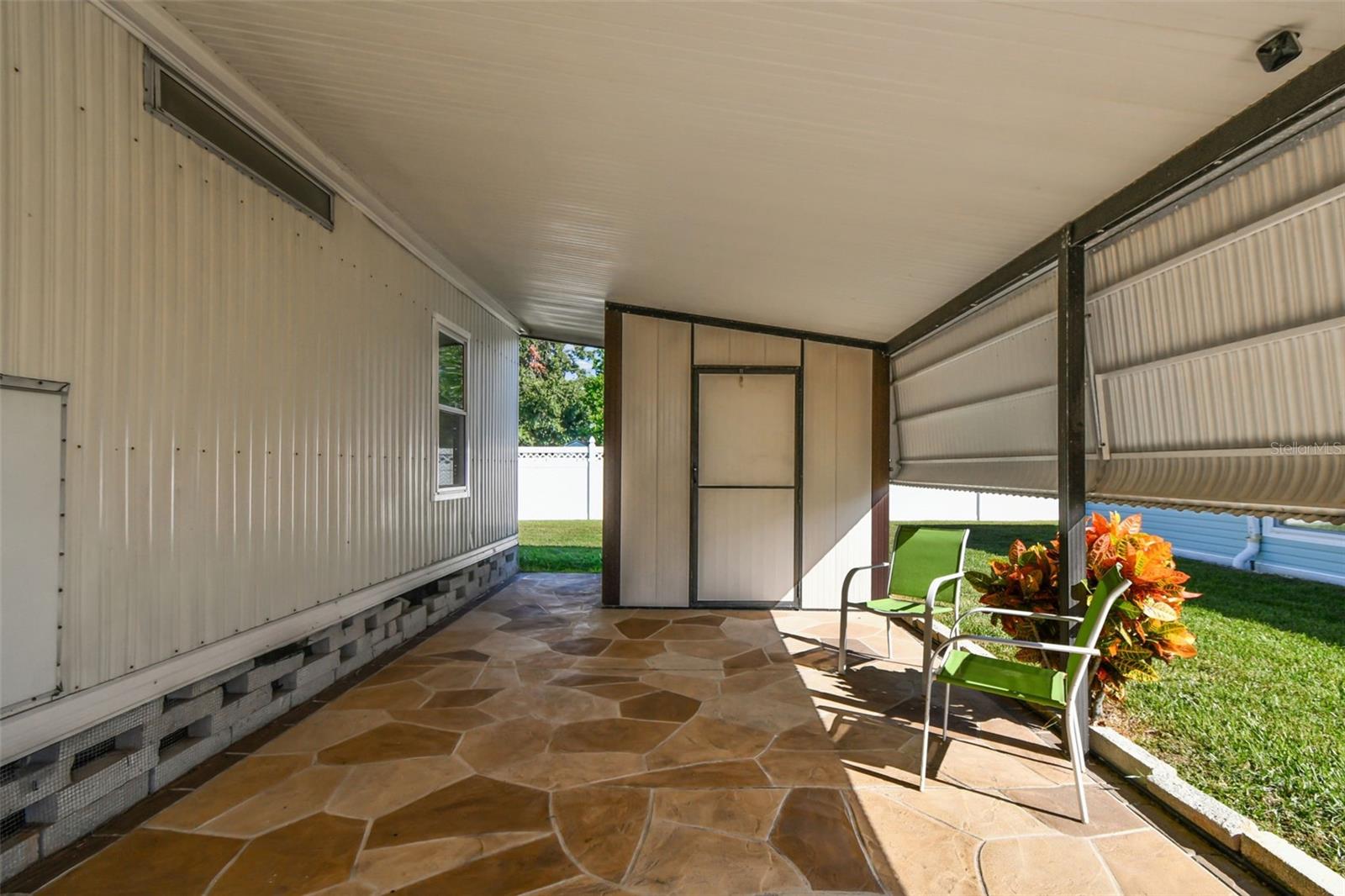 Image 5 of 77 For 12501 Ulmerton Road 71