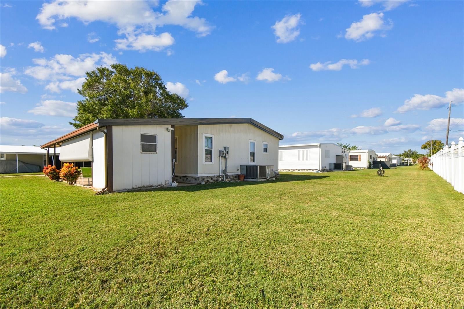 Image 52 of 77 For 12501 Ulmerton Road 71