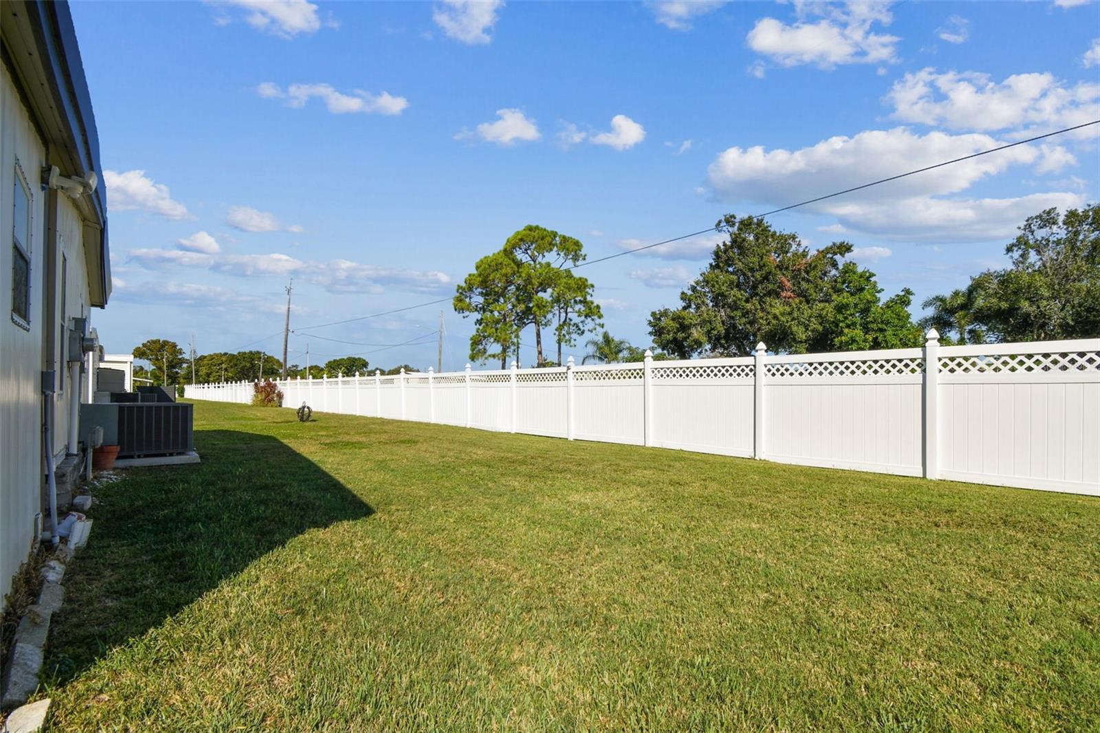 Image 54 of 77 For 12501 Ulmerton Road 71
