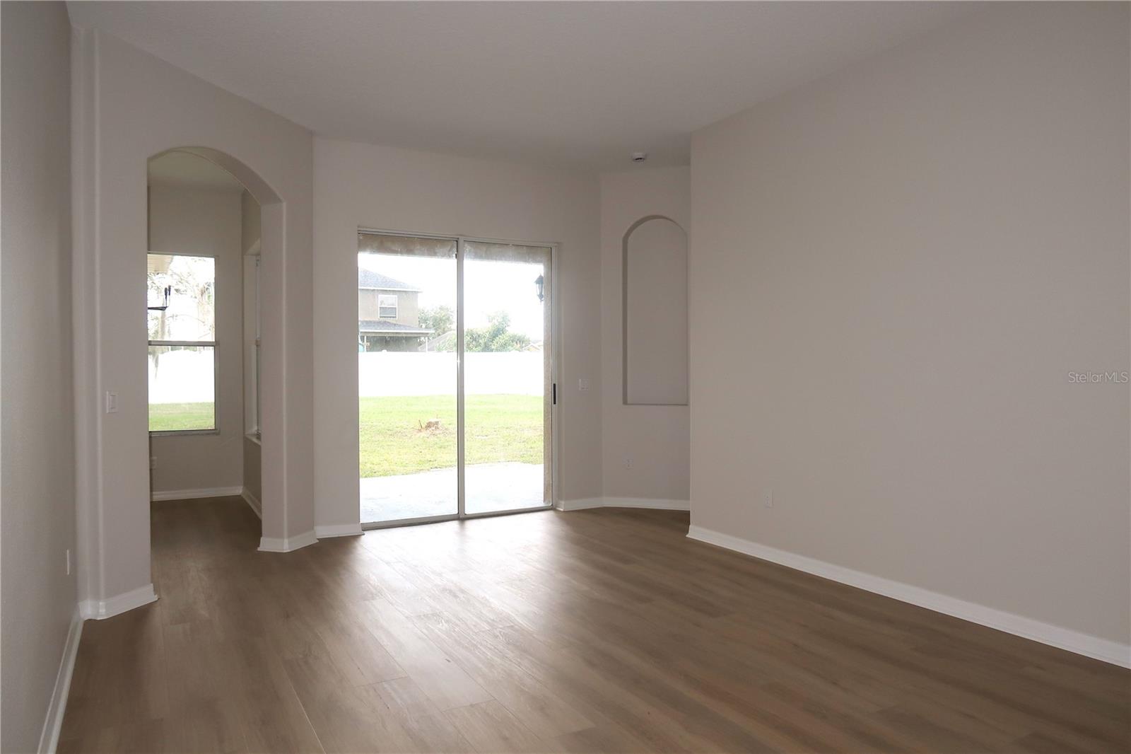 Image 21 of 50 For 4434 Creekside Drive