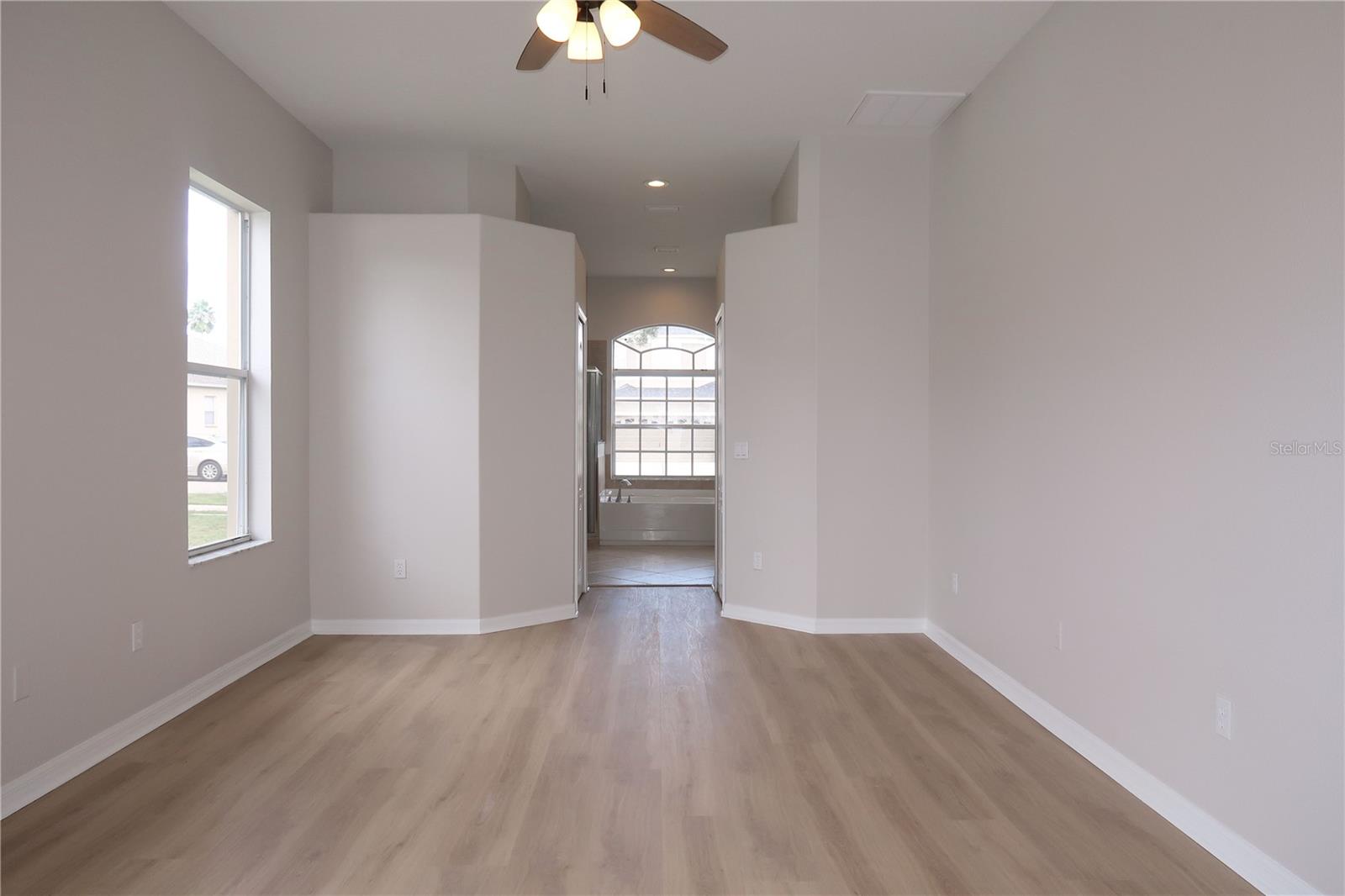 Image 30 of 50 For 4434 Creekside Drive