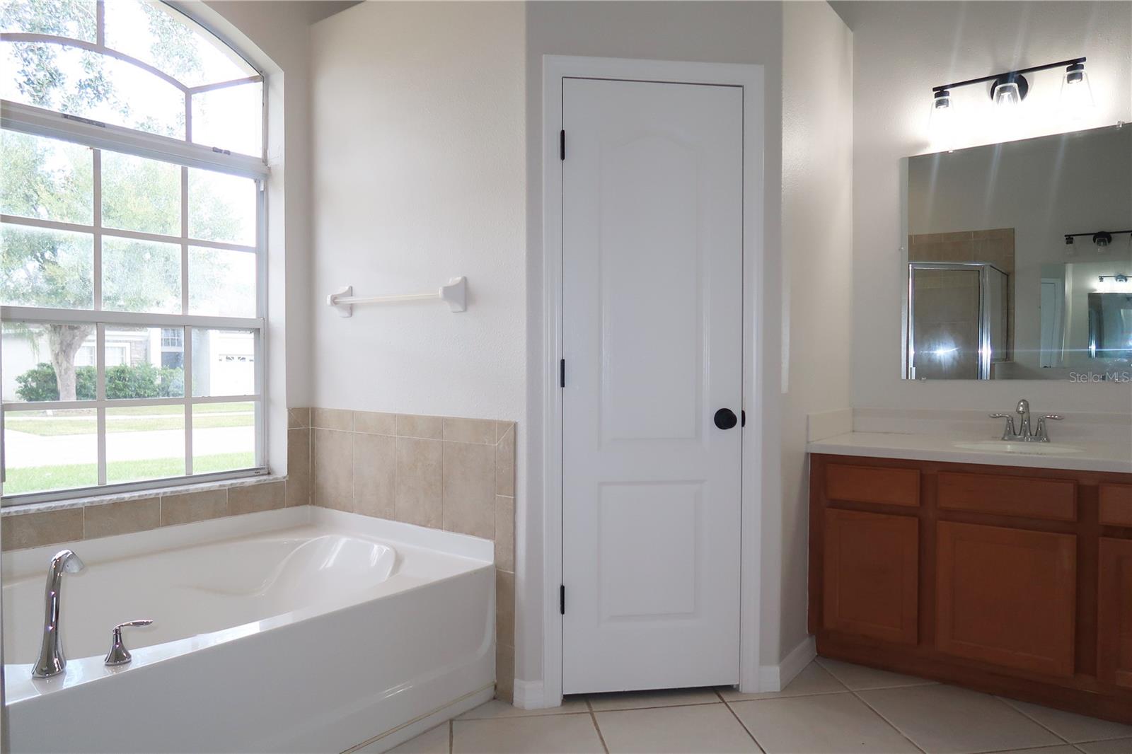 Image 33 of 50 For 4434 Creekside Drive