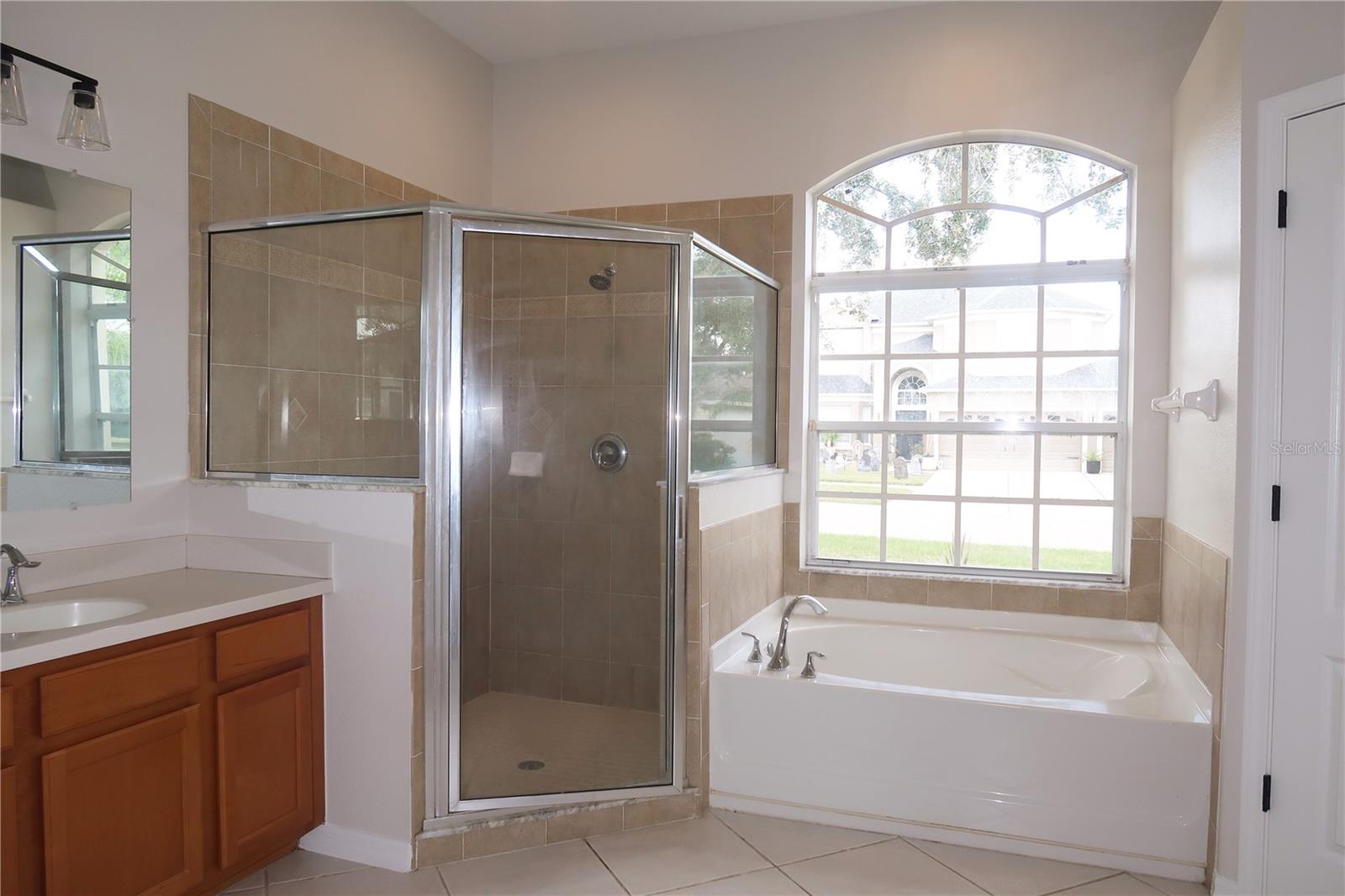 Image 34 of 50 For 4434 Creekside Drive