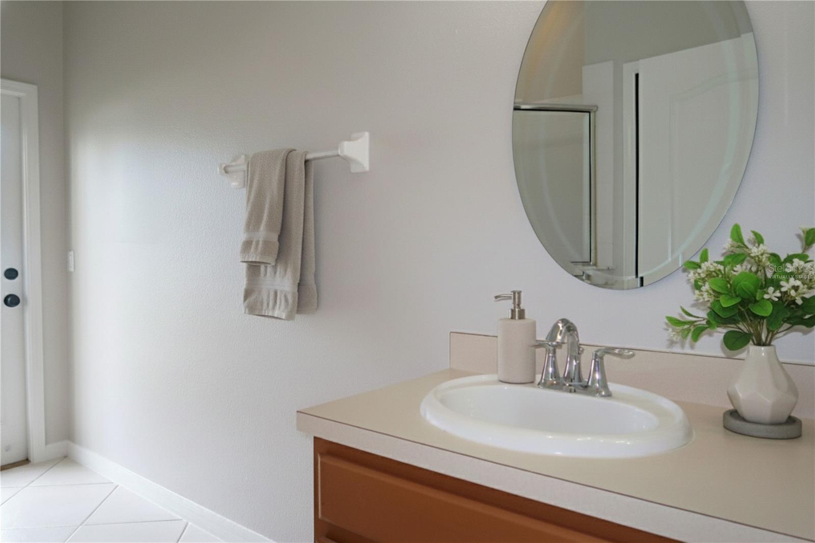 Image 9 of 50 For 4434 Creekside Drive