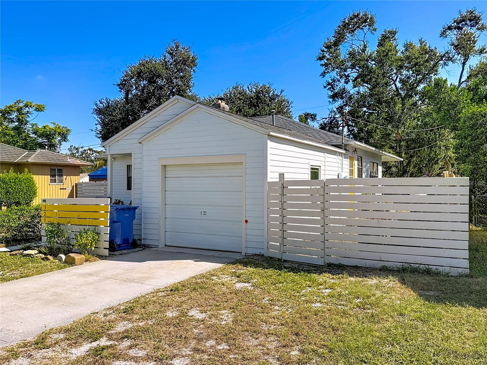 Image 12 of 65 For 320 Kingston Street S