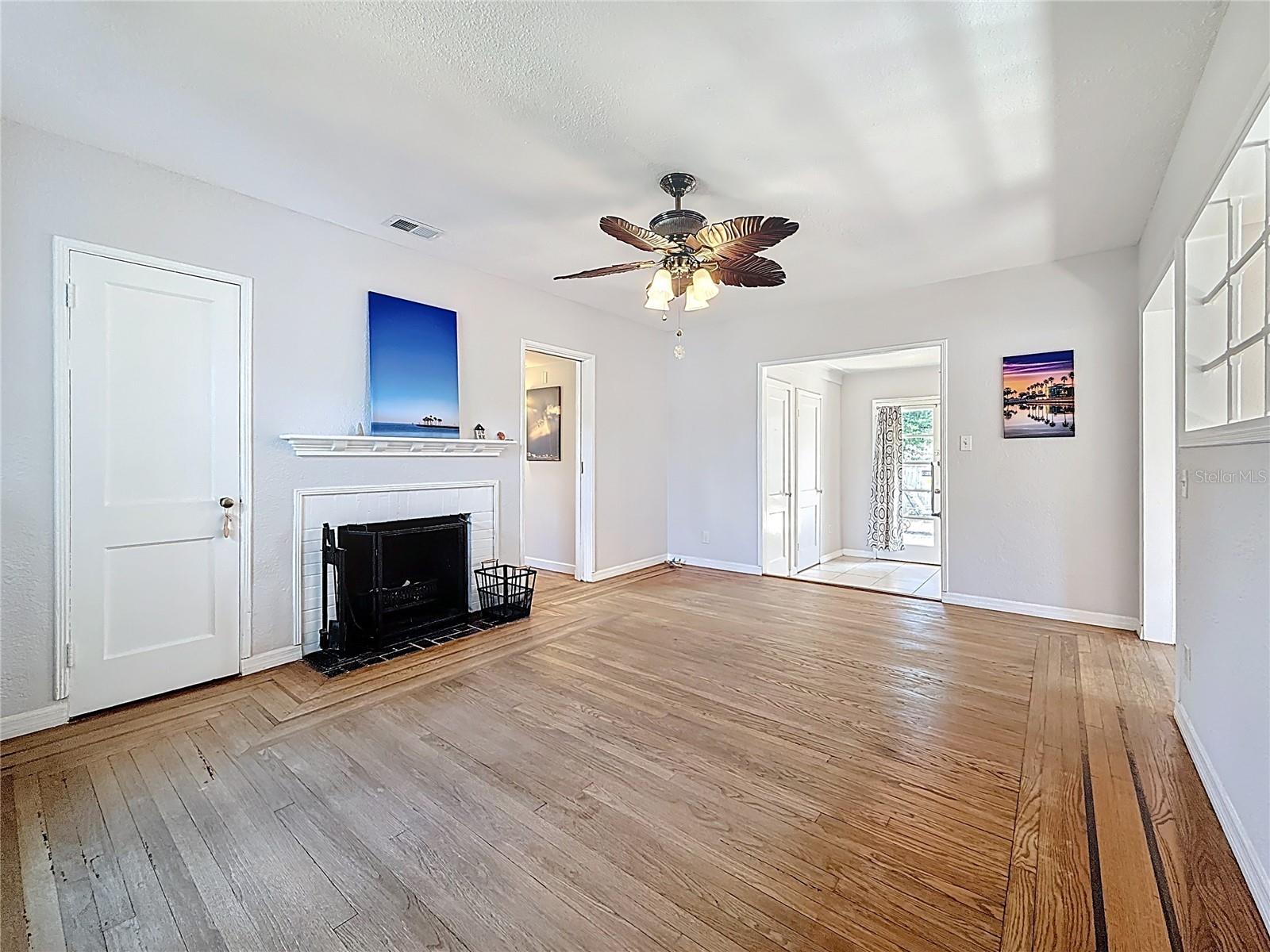 Image 17 of 65 For 320 Kingston Street S