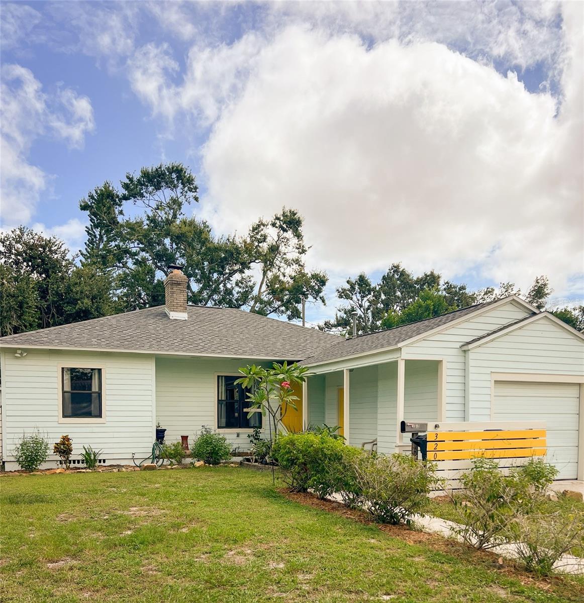 Image 2 of 65 For 320 Kingston Street S