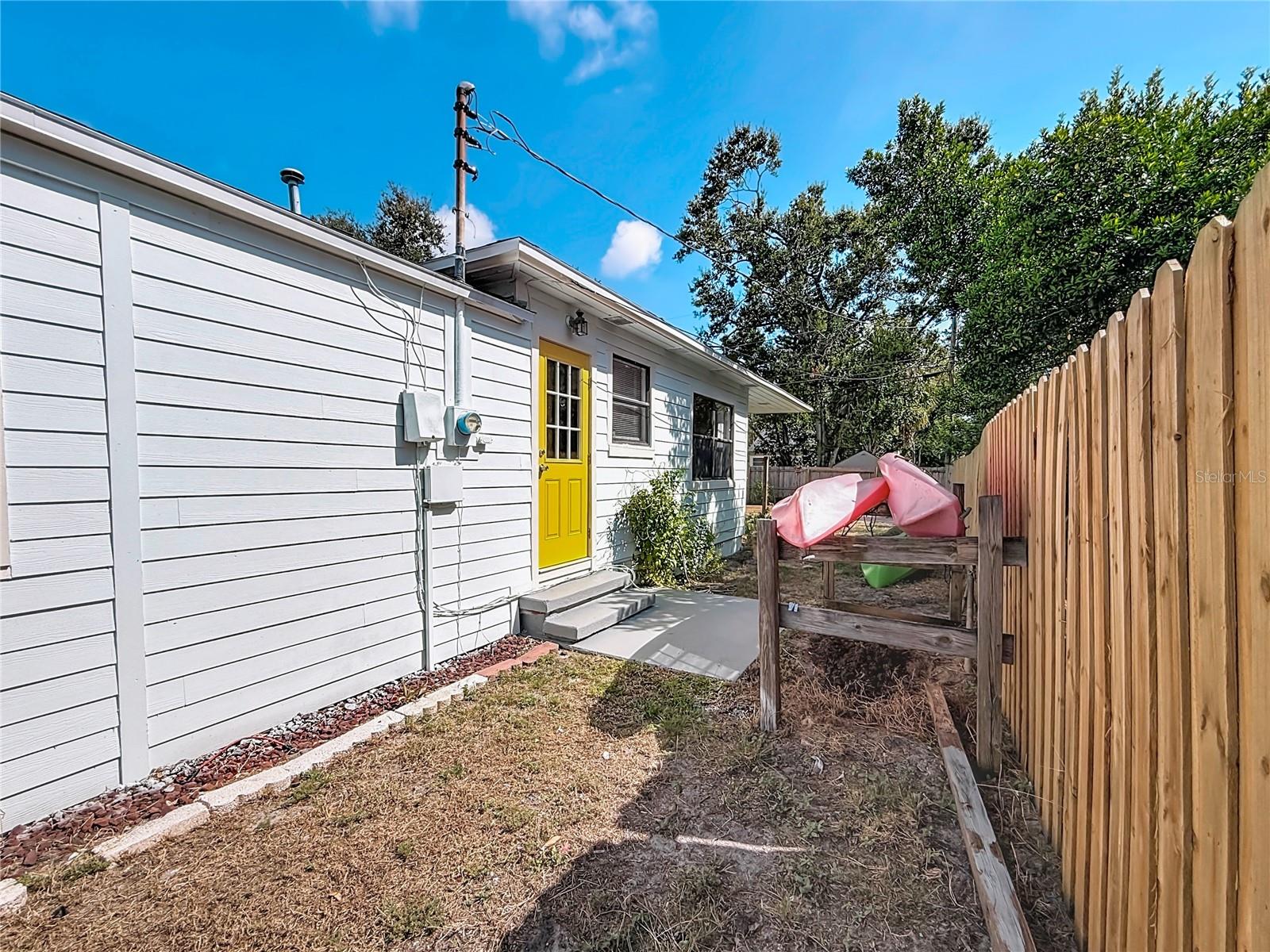 Image 62 of 65 For 320 Kingston Street S