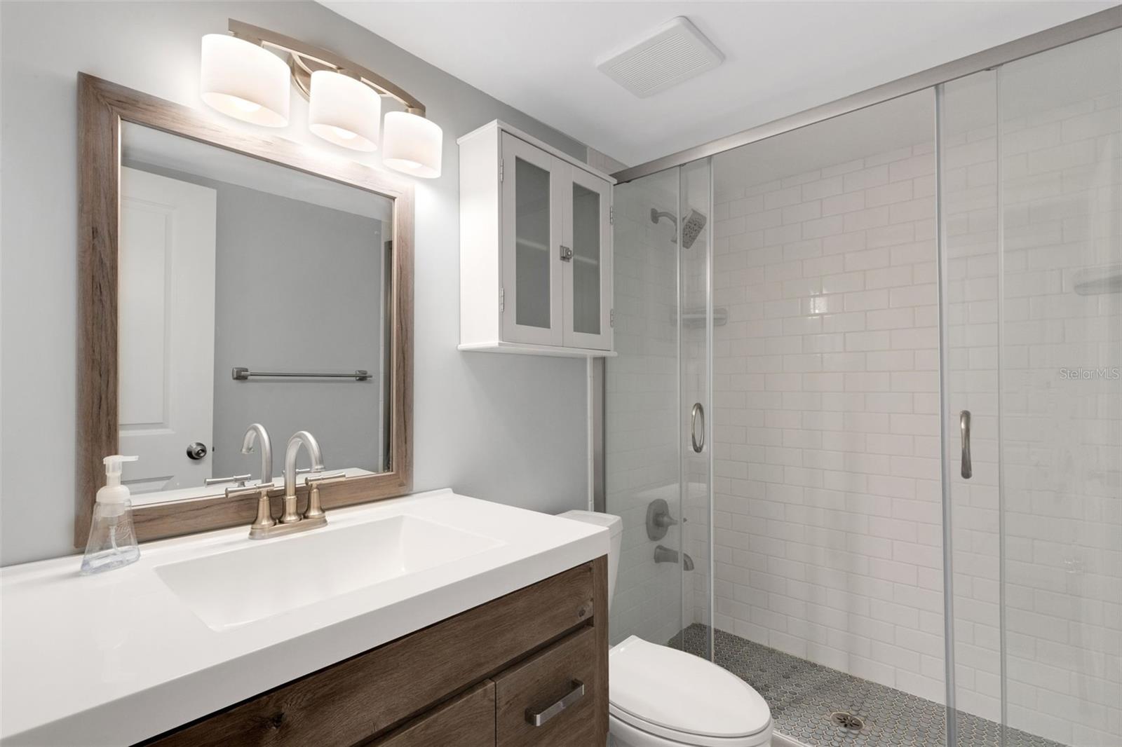 Image 42 of 51 For 12760 Indian Rocks Road 1087