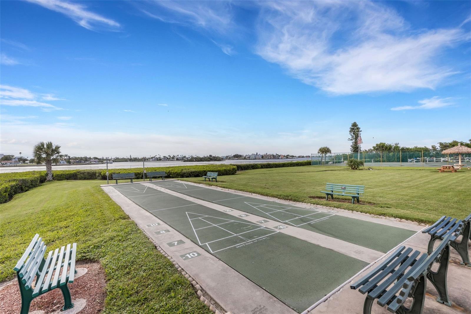 Image 48 of 51 For 12760 Indian Rocks Road 1087