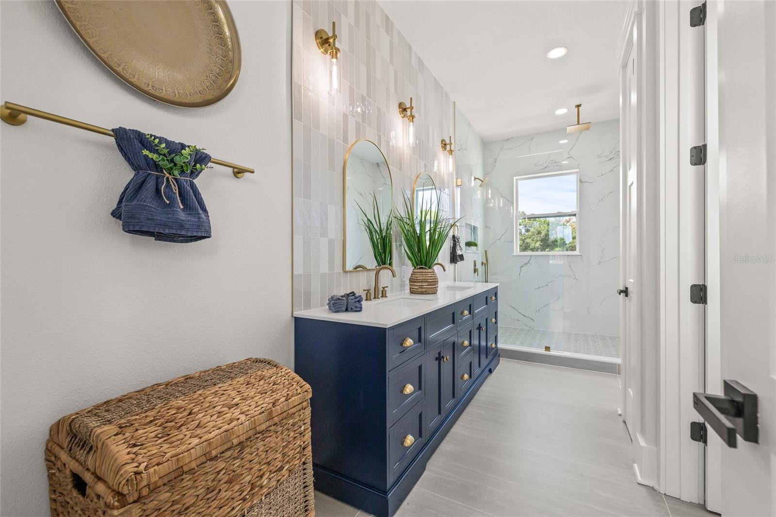 Image 32 of 52 For 6901 3rd Avenue N