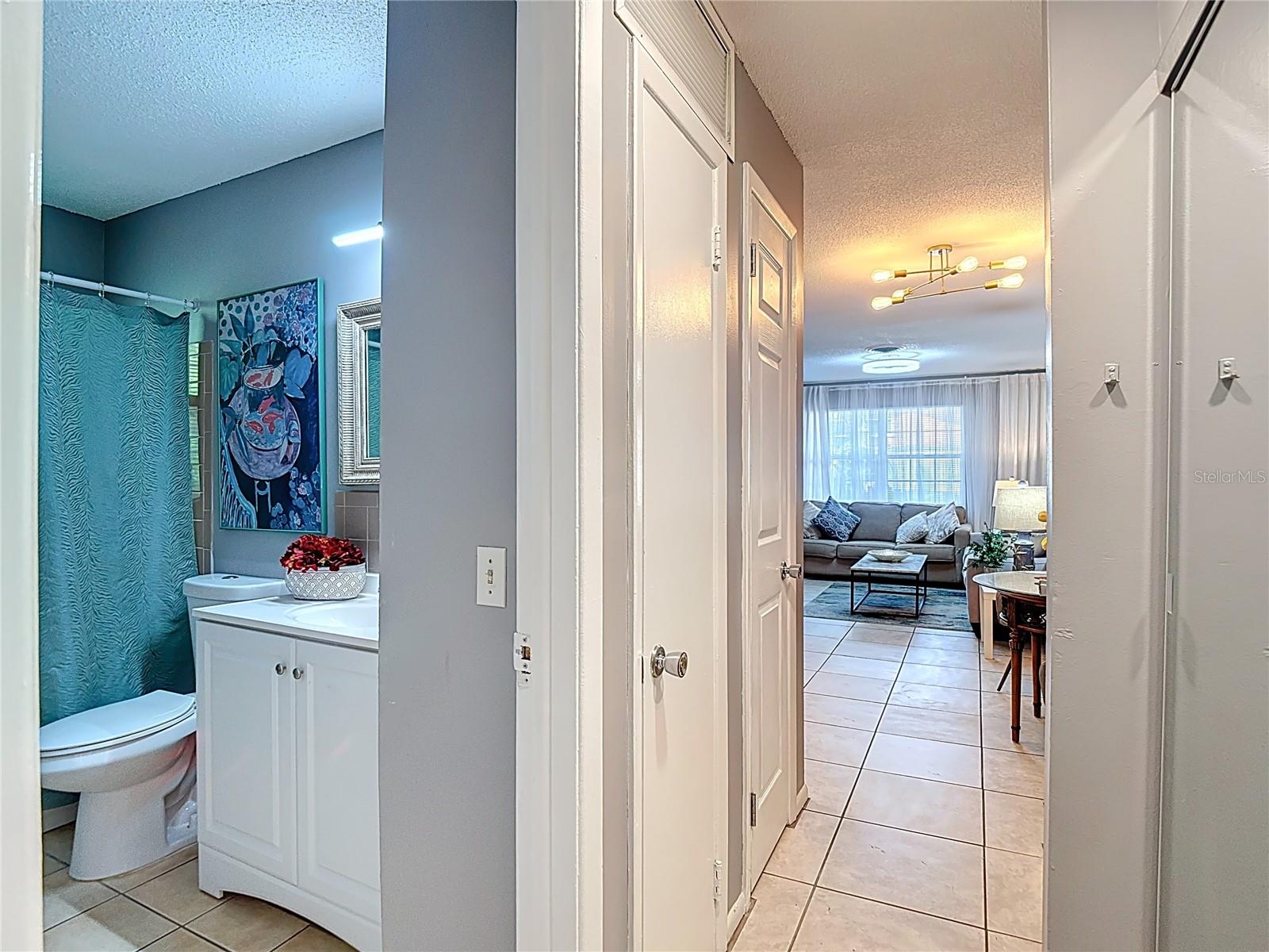 Image 37 of 100 For 139 Jefferson Circle N