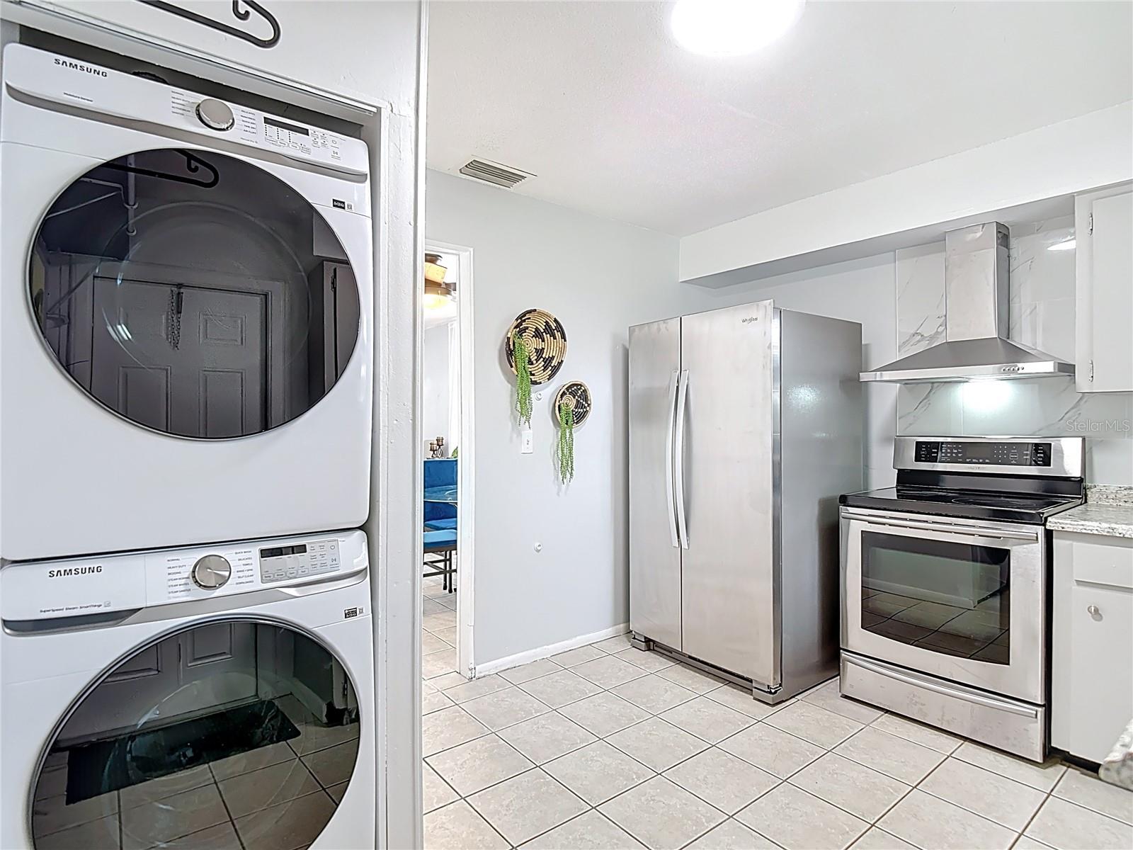 Image 70 of 100 For 139 Jefferson Circle N