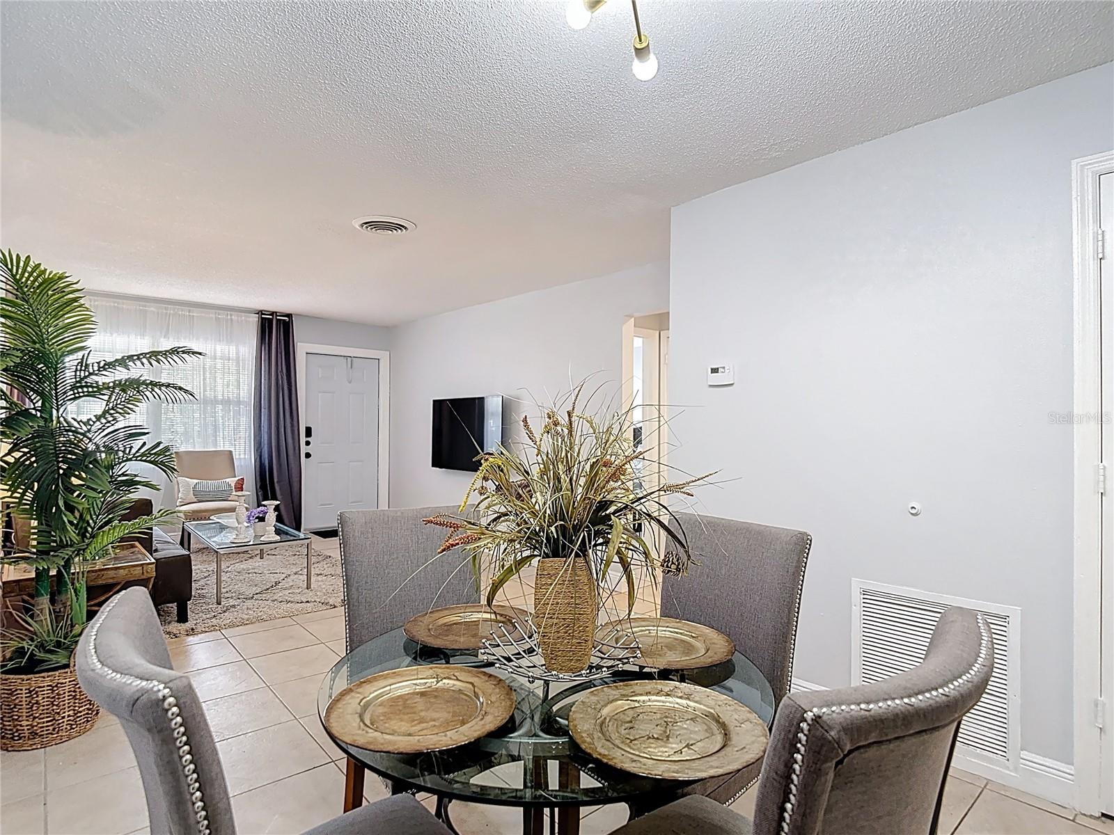 Image 78 of 100 For 139 Jefferson Circle N