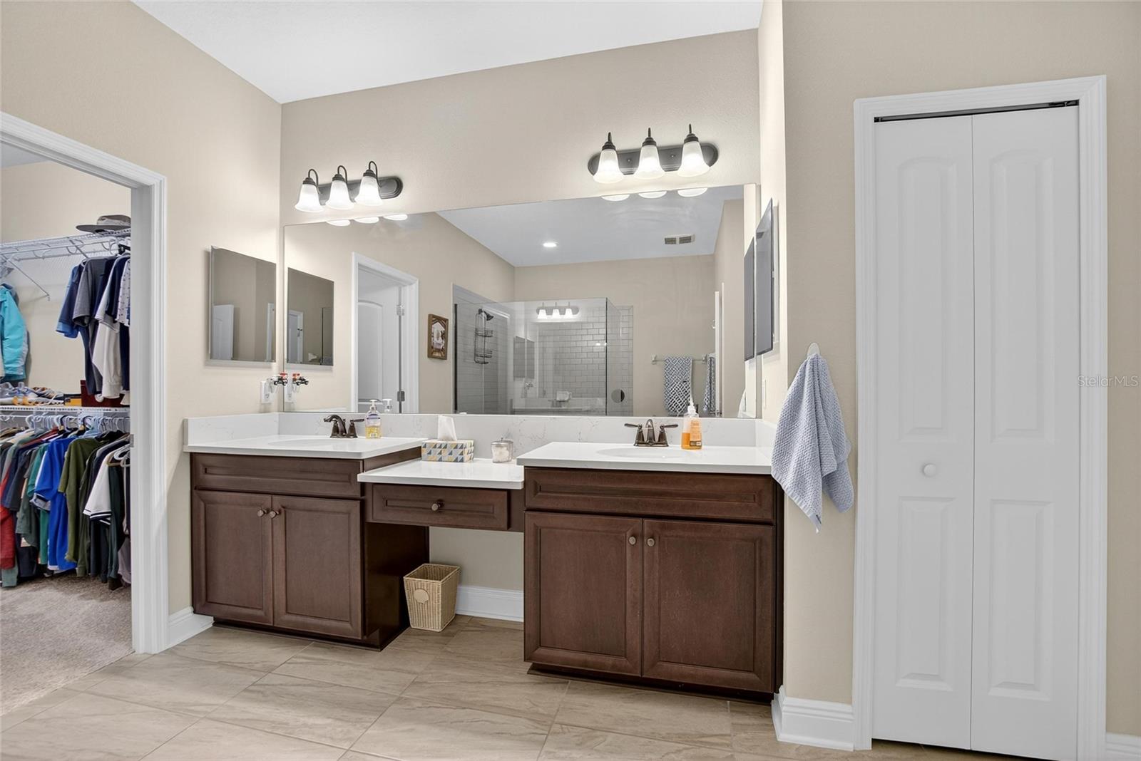 Image 16 of 26 For 19356 Hawk Valley Drive