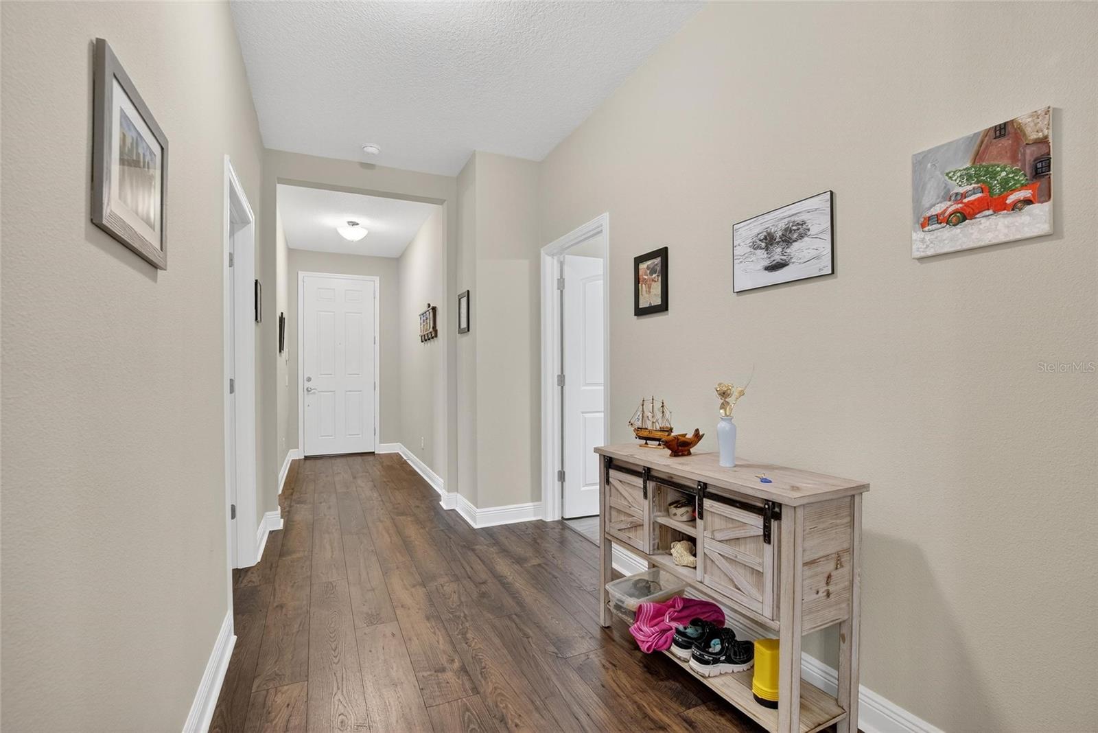 Image 4 of 26 For 19356 Hawk Valley Drive