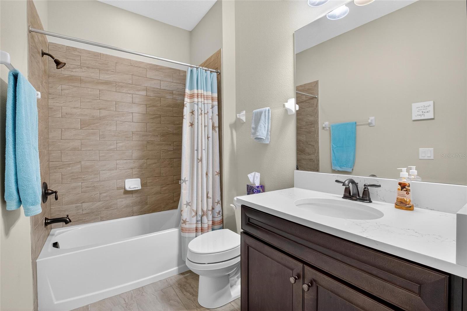 Image 6 of 26 For 19356 Hawk Valley Drive