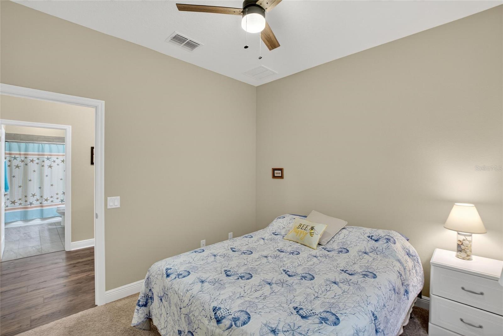 Image 7 of 26 For 19356 Hawk Valley Drive