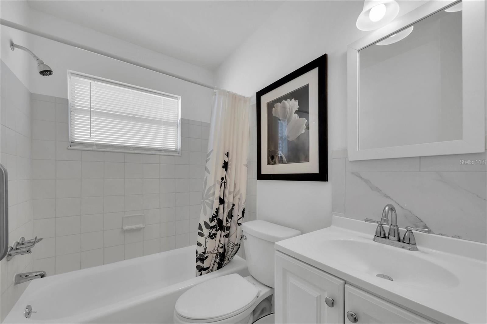 Image 14 of 41 For 7397 34th Street N