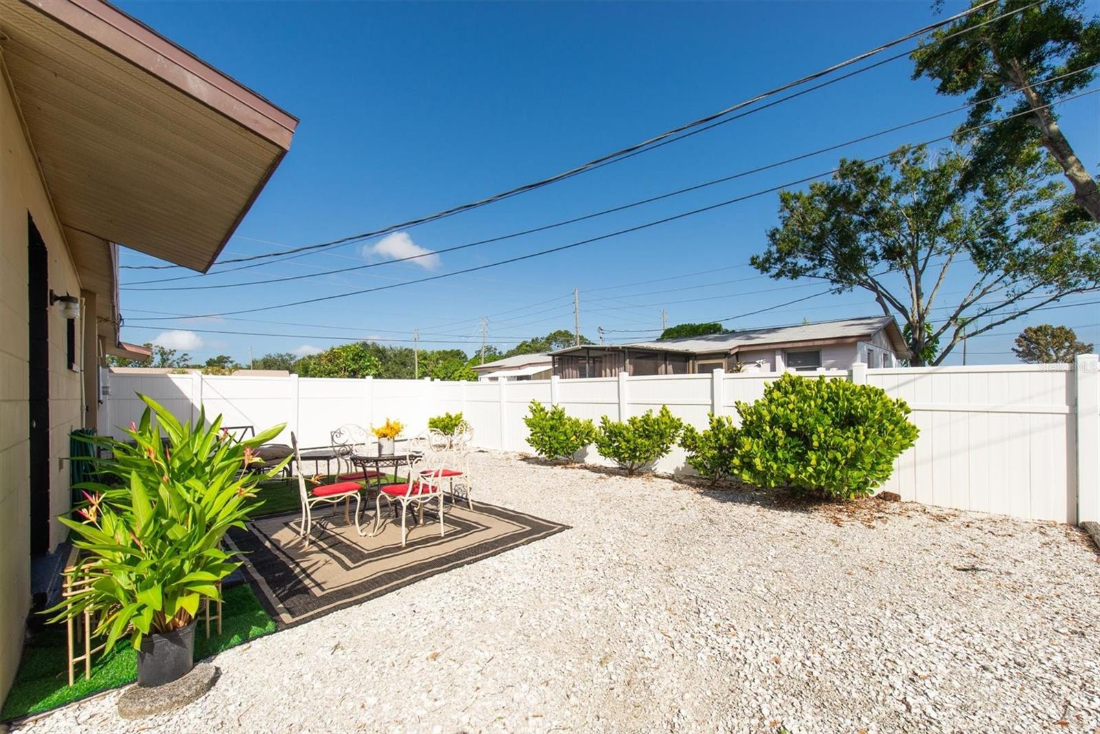 Image 19 of 41 For 7397 34th Street N